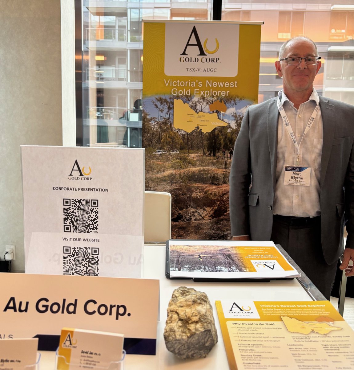 AuGoldCorp's tweet photo. Au Gold had a busy day 1 at @MetalsInvtForum catching up with shareholders and meeting investors.
Come down to day 2 and watch CEO, Marc Blythe, present at 3:20 pm.
https://t.co/q4guVCoATN
$AUGC.v #AuGold #VictoriaGoldfields #mif https://t.co/D9DQRpPvn4