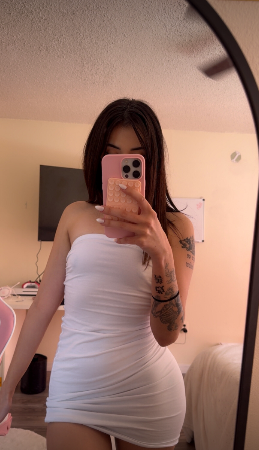 Jennaaaqueen's tweet photo. Good morning my luvs! 💖 https://t.co/RnJu4Y9jbY