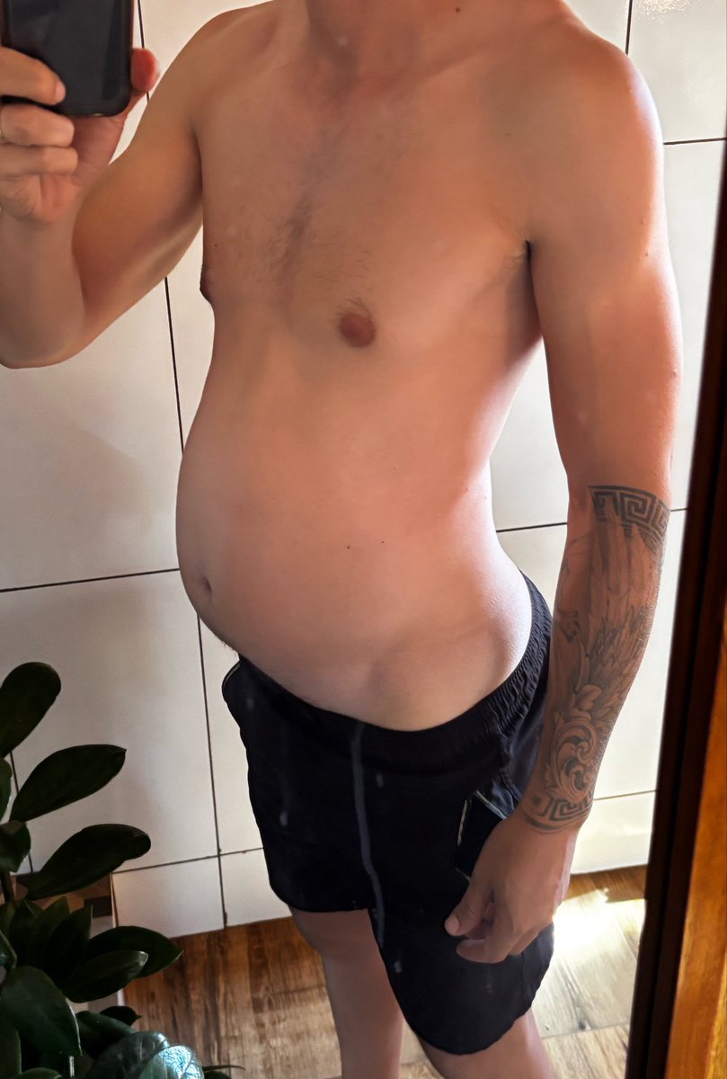 bellyinfla96's tweet photo. 😎🫣💥 https://t.co/shWqNY5OeA