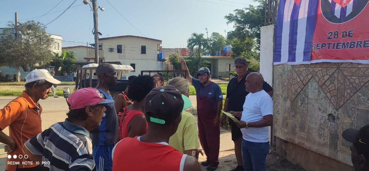 GHNordelo5's tweet photo. Hoy se recuperaron valores en El Romerillo, y la Empresa de Recuperación de Materias Primas de La Habana reconoció a trabajadores destacados del sector. #Cuba #CDRCuba #LaPatriaSeDefiende  #RecicloMiBarrio https://t.co/L2PmYksRMz