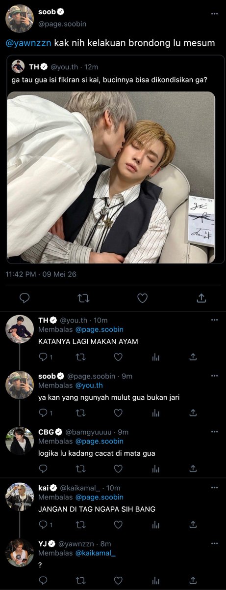 shannzzn's tweet photo. kaijun twotweet au https://t.co/8VArqd0A94