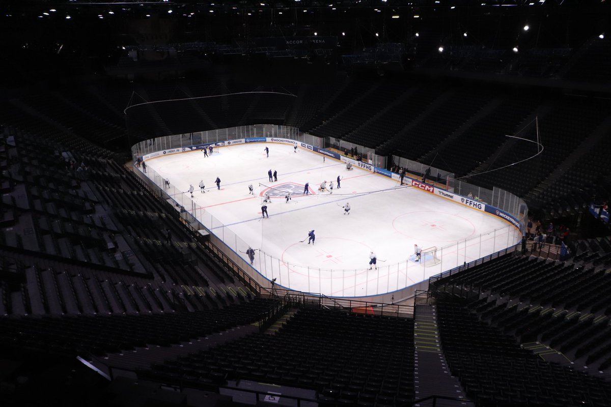 Hockey_FRA's tweet photo. L’Accor Arena sera remplie demain 🤩

#TeamFranceHockey https://t.co/03fHCF2tAS