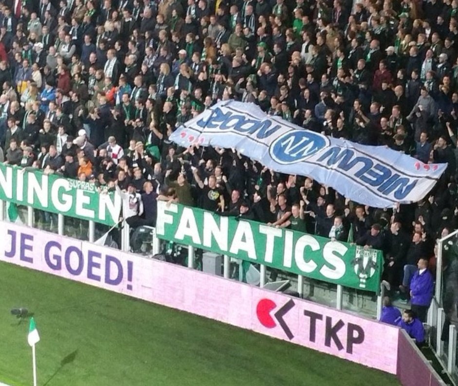NV058's tweet photo. @Frisiaa1 @thecasualultra Een doek verliezen in een gevecht of midden in de nacht ergens inbreken en doekje van de tribune af halen. Tja.... https://t.co/kq39tFPzQ6