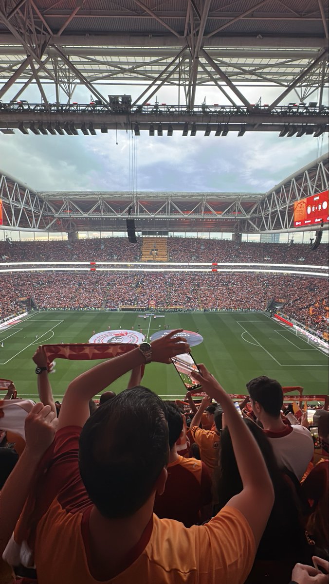 orhan283428_'s tweet photo. Zaferlere kavuşmamız var. Re re re ra ra ra 💛❤️ https://t.co/JpdlmSjjED