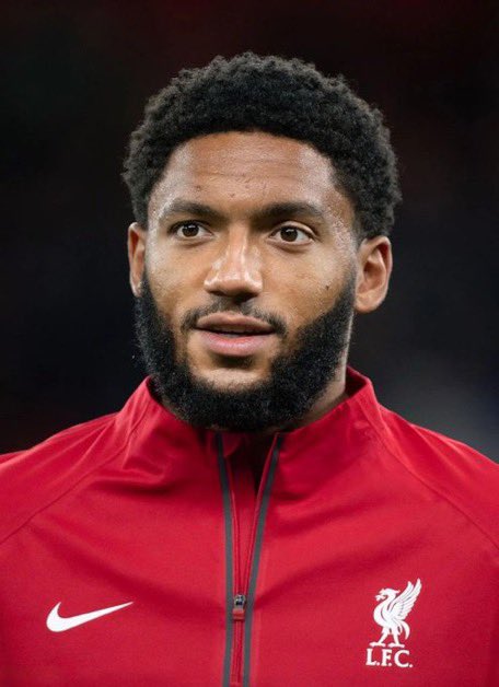 Who has better goal scoring ability, Amad or Gomez?