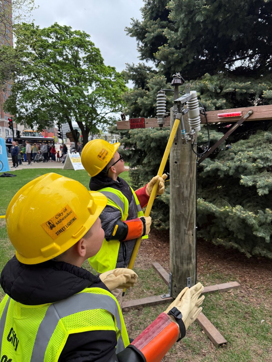 City of Milwaukee - DPW tweet media