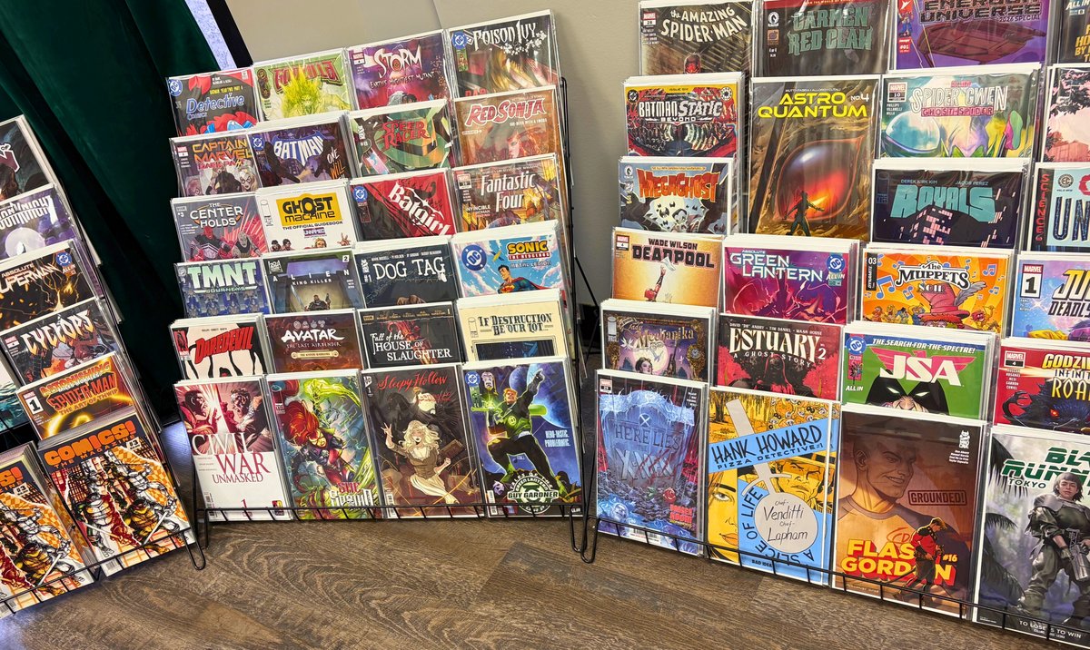 CollegeComix.com tweet media