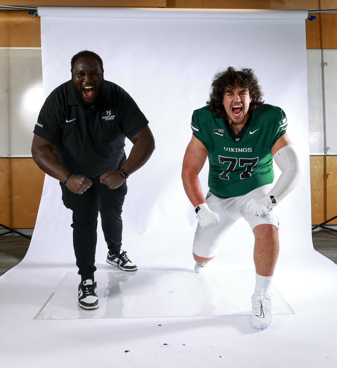 jeremiah_foni77's tweet photo. Had a great time in Portland! Thank you @psuviksFB for the hospitality!

@coachjimcollins @CoachDev_KTPrep
@Coach_Kneauxz @vincebordelon @CoachKPole https://t.co/oCJwaSYAEY