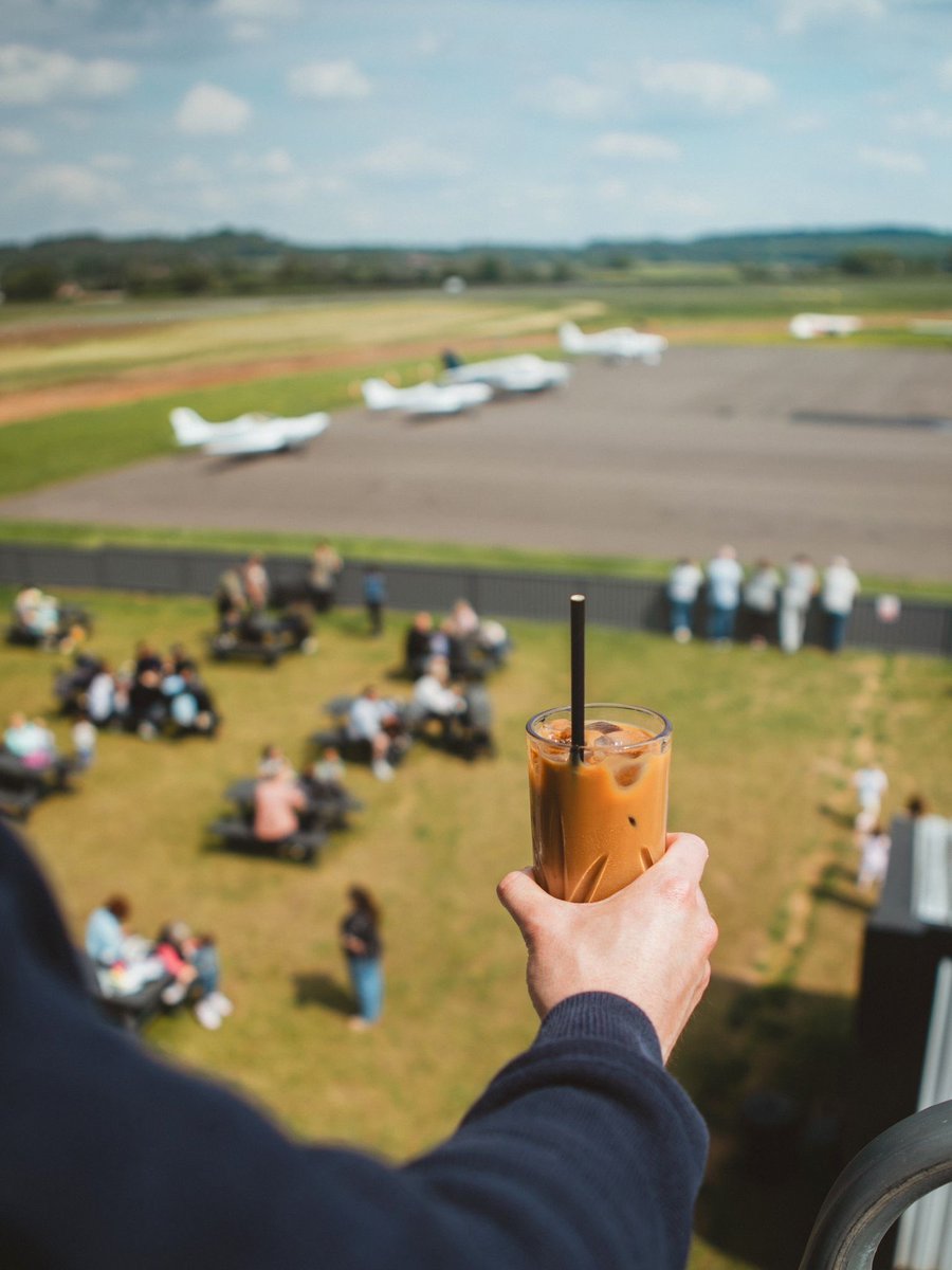 Wolverhampton Halfpenny Green Airport tweet media