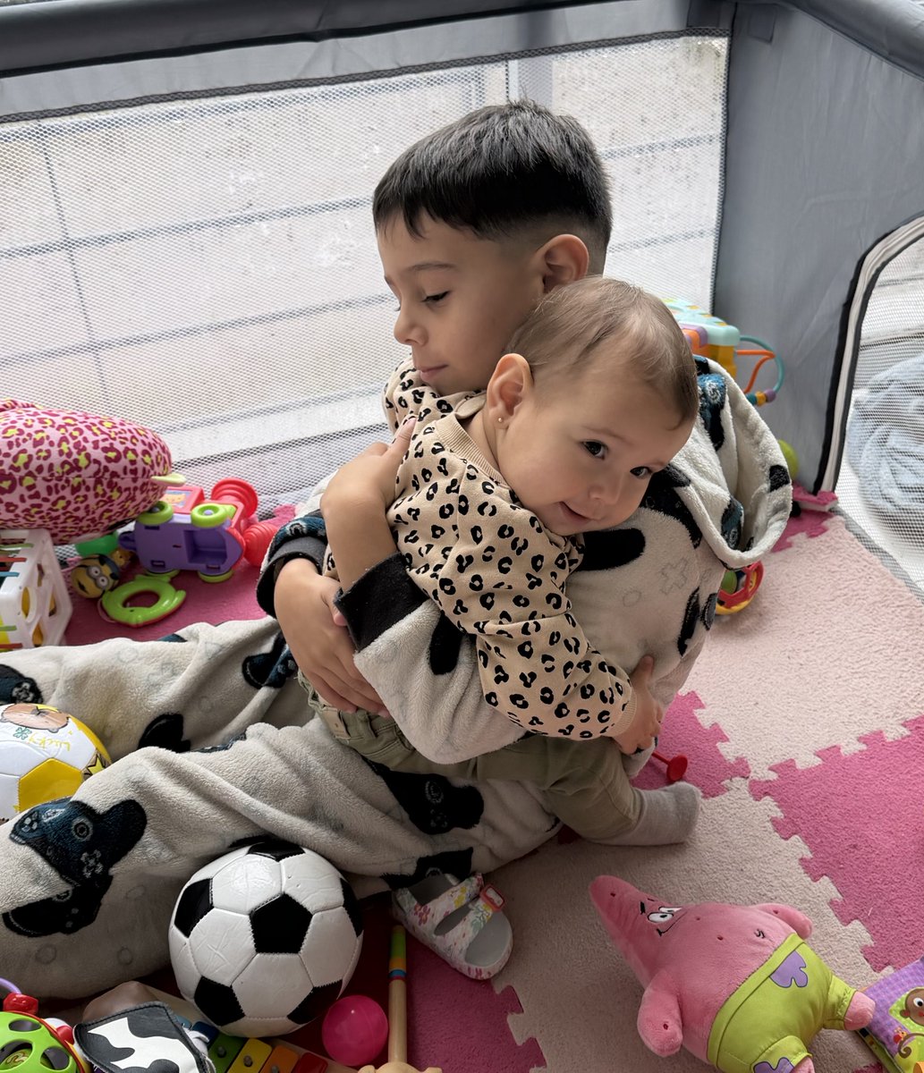 Maxiromeo17's tweet photo. Los Amo 😍 https://t.co/UEgdwZTYc6