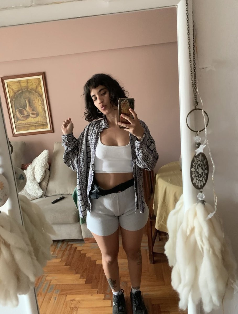 AlmendriScar's tweet photo. Chudai 💦 Will you help me take my clothes off? https://t.co/v0mjJSEKbo