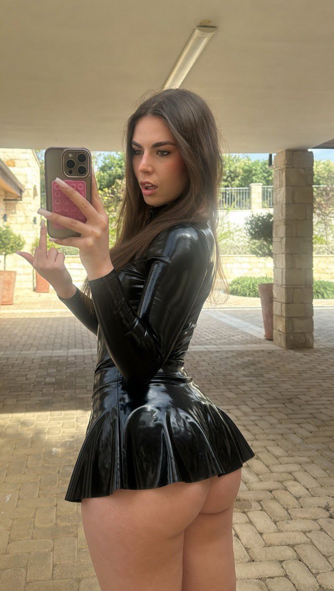 scamqueenemily's tweet photo. Wasn’t here all day 🥱 

Pay me anyways 🖕 https://t.co/9Tb5i4Ks2u