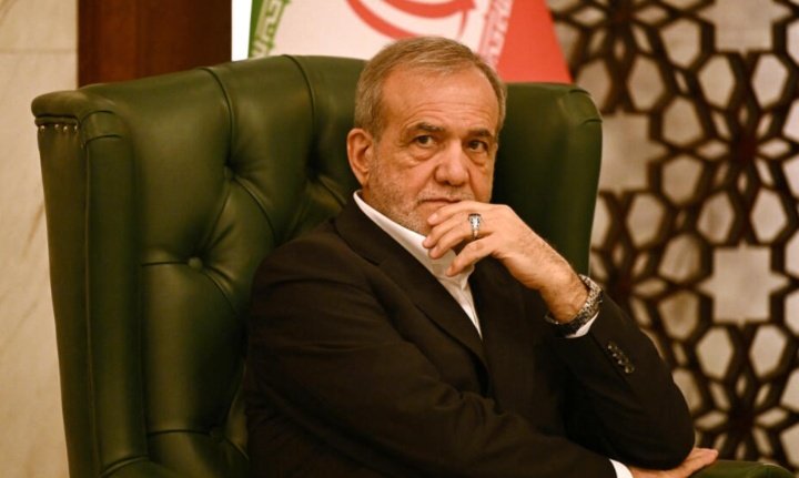 #إيران 
🚨عاجل
الرئيس الإيراني يدعو المواطنين إلى توفير استهلاك الطاقة
-----
إيران على وشك دخول الكارثة الكبرى