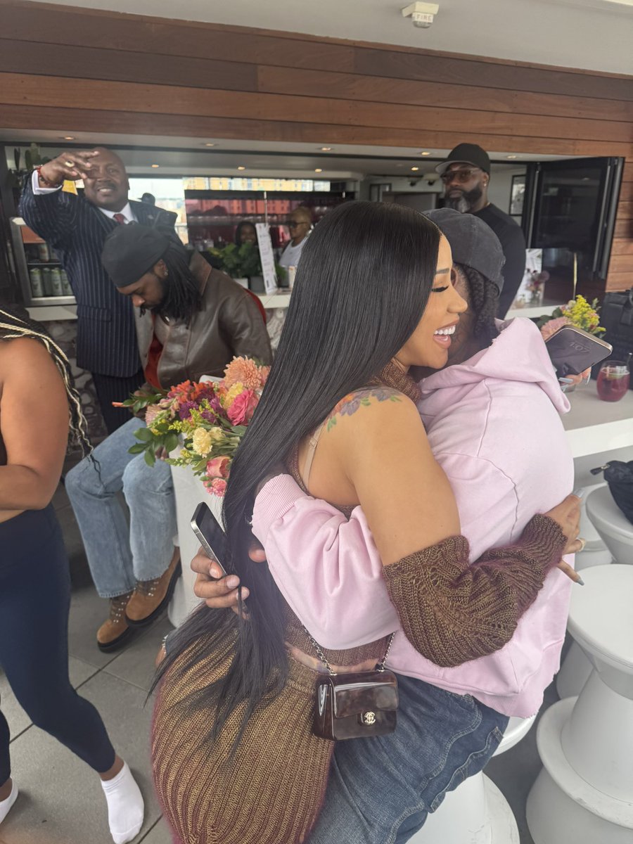 Kelsey Nicole Nelson (KNN) tweet media