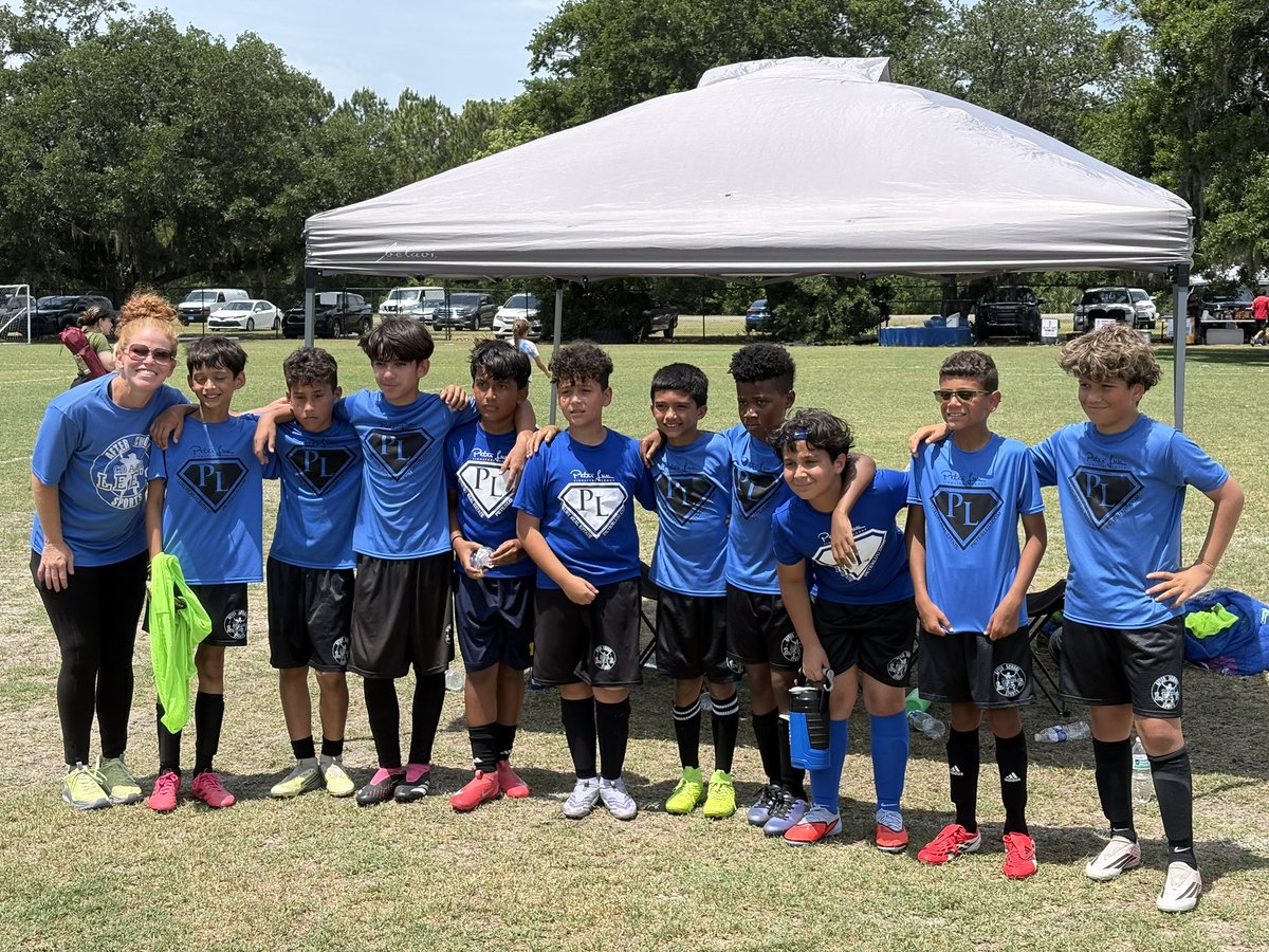 TannerJesso's tweet photo. Spending this Saturday morning cheering on my favorite sports team. Union Park Elementary has so much heart. πβ½ #UnionParkElementary #OCPS @UnionParkES https://t.co/br5tIvDxfp
