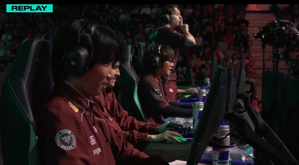Enzo___9's tweet photo. @MovistarKOILoL 🤣🤣🤣🤣🤣 https://t.co/VCKJodbNVR