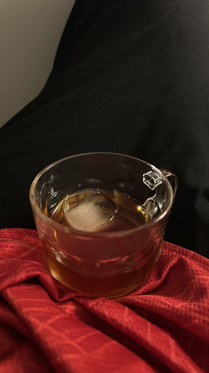 انتظر يطيح عشان اتهاوش .