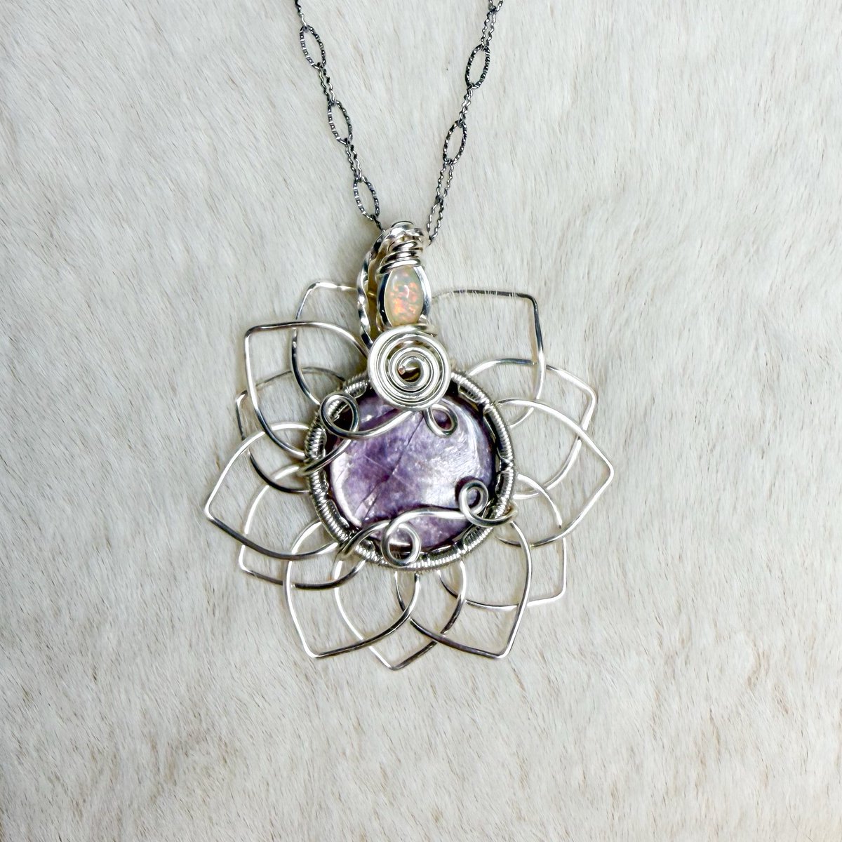 mildhippie ᖭི༏ᖫྀ𓍊𓋼 tweet media