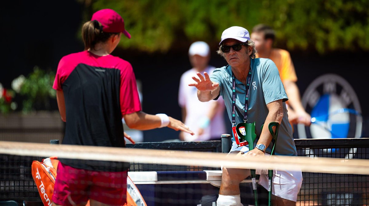 iga świątek and coach francisco roig at today’s practice 🎾

#IBI26