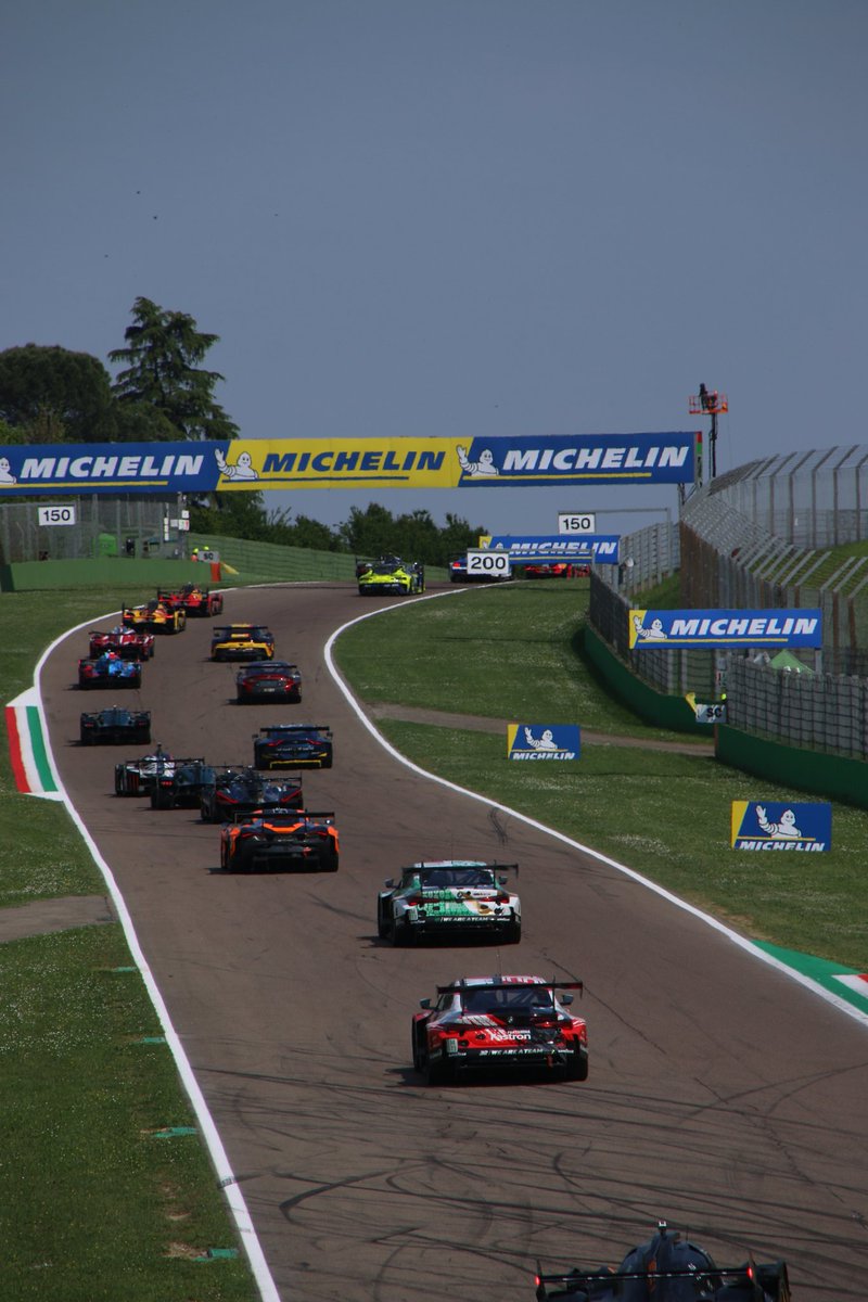 Vuddy_95's tweet photo. Cartolina di Imola ❤️
#wec #6oreimola https://t.co/3ZGhGHuSmh