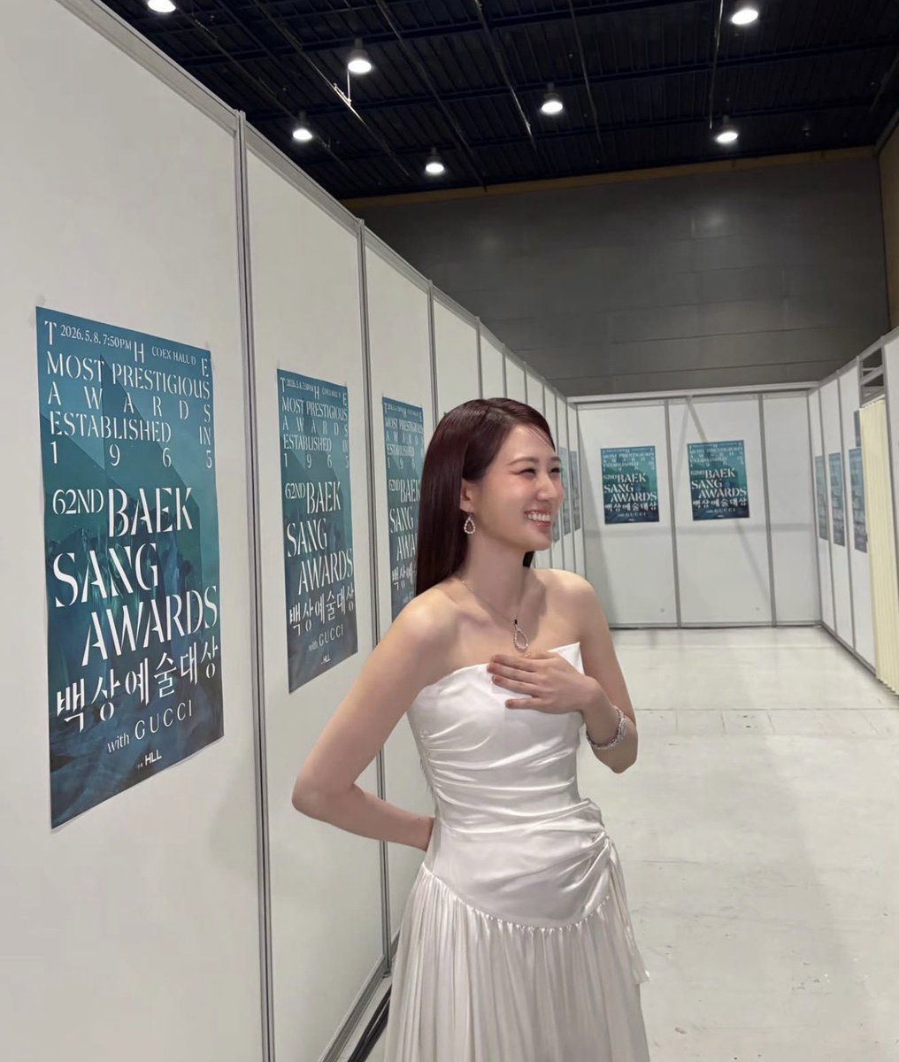 dolgolaeui's tweet photo. Park Eun Bin #parkeunbin #박은빈 #thekingsaffection #castawaydiva #hyperknife #extraordinaryattorneywoo #doyoulikebrahms #hotstoveleague #thegostdetective #judgevsjudge #ageofyouth You can also follow Eun Bin’s official IG account - eunbining0904 https://t.co/idlo2kbHyZ