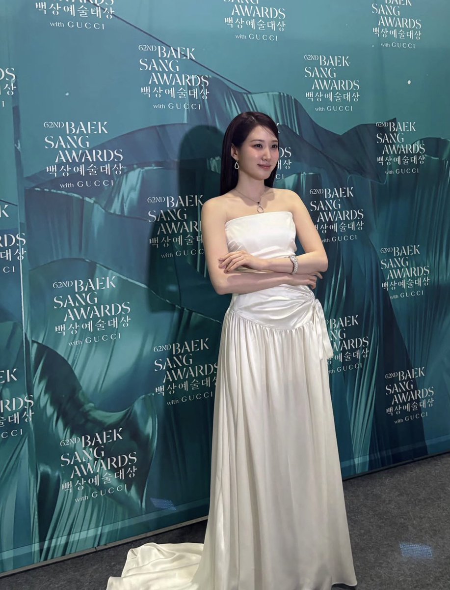 dolgolaeui's tweet photo. Park Eun Bin #parkeunbin #박은빈 #thekingsaffection #castawaydiva #hyperknife #extraordinaryattorneywoo #doyoulikebrahms #hotstoveleague #thegostdetective #judgevsjudge #ageofyouth You can also follow Eun Bin’s official IG account - eunbining0904 https://t.co/GdDM5TfKo5