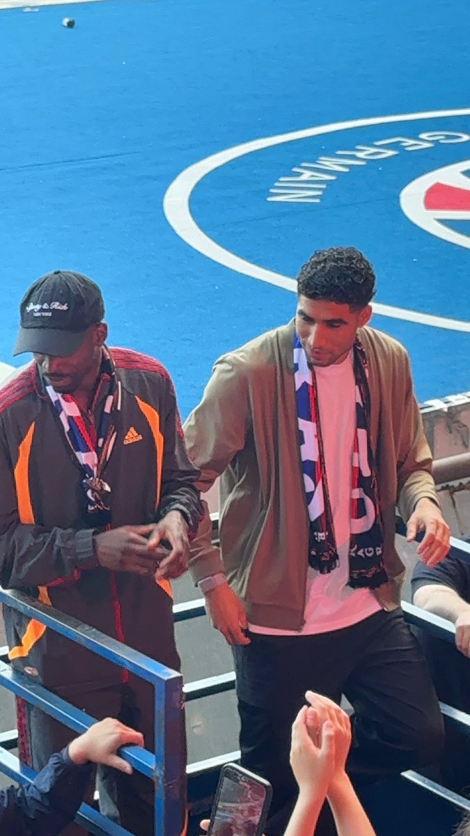 PSG COMMUNITY tweet media