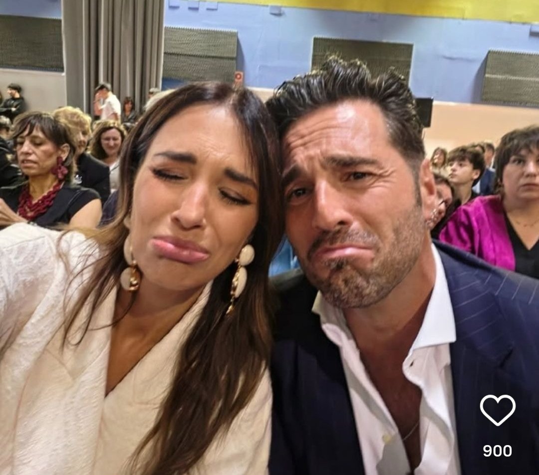 Opiniones a parte, q haberlas haylas...me flipa como han aprendido y sabido "ser familia" a pesar de formar otras separados.
Bravo!