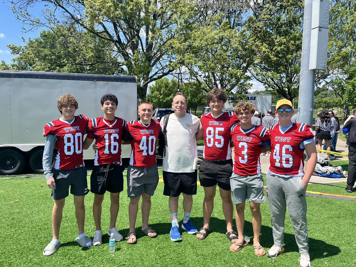 westrebelsfb's tweet photo. 2026 Dead End BBQ World championship Bologna eating competition, for the 3 straight year and breaking the world record with 16lbs eaten in 8 minutes, Joey Chestnut takes home the title belt! Thanks for allowing us to come out and help! https://t.co/5uuZY9Kutf