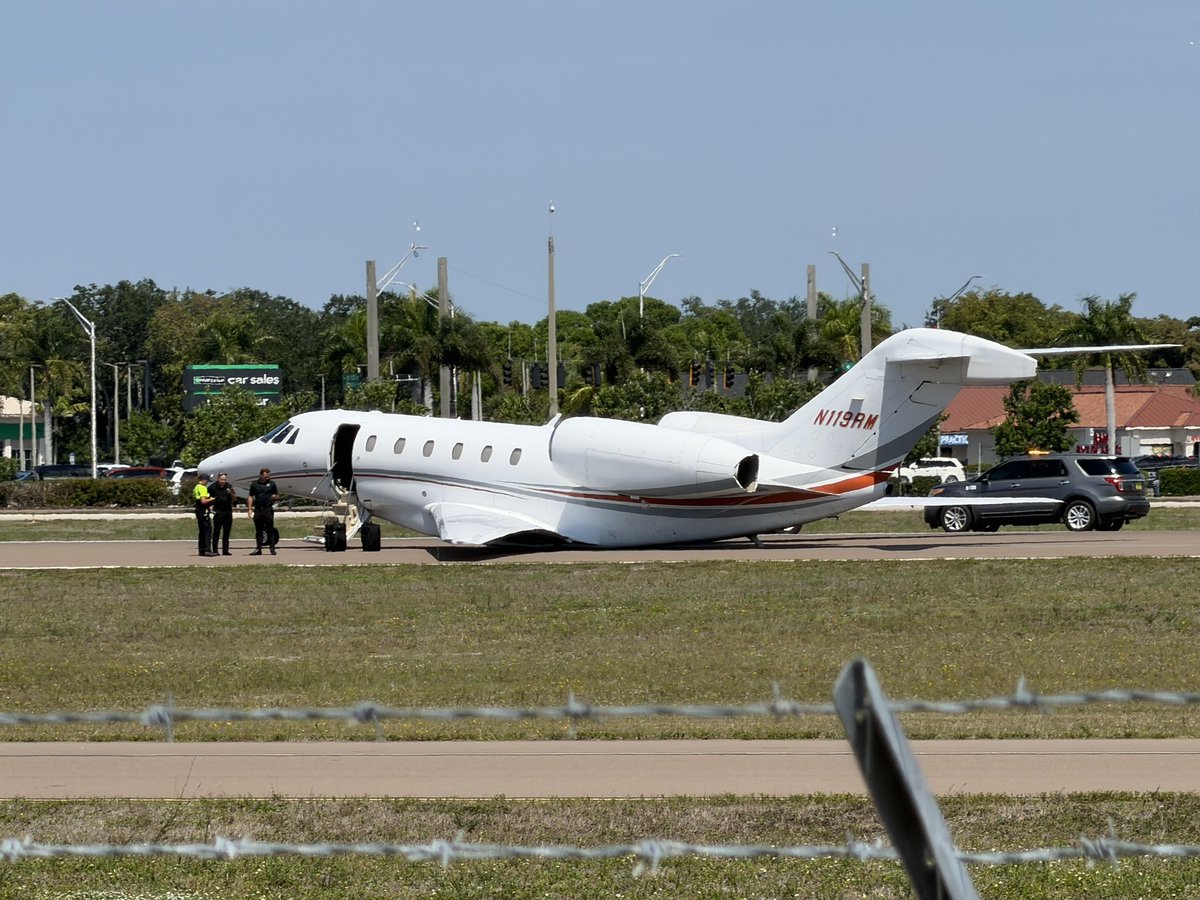 The main landing gear of a Cessna Citation X collapsed as it touched down on Runway 23 at Page Field in Fort Myers.

The incident occurred at 10:14 AM Saturday morning.

Initial reports indicate two souls were on board the aircraft and there are no injuries.