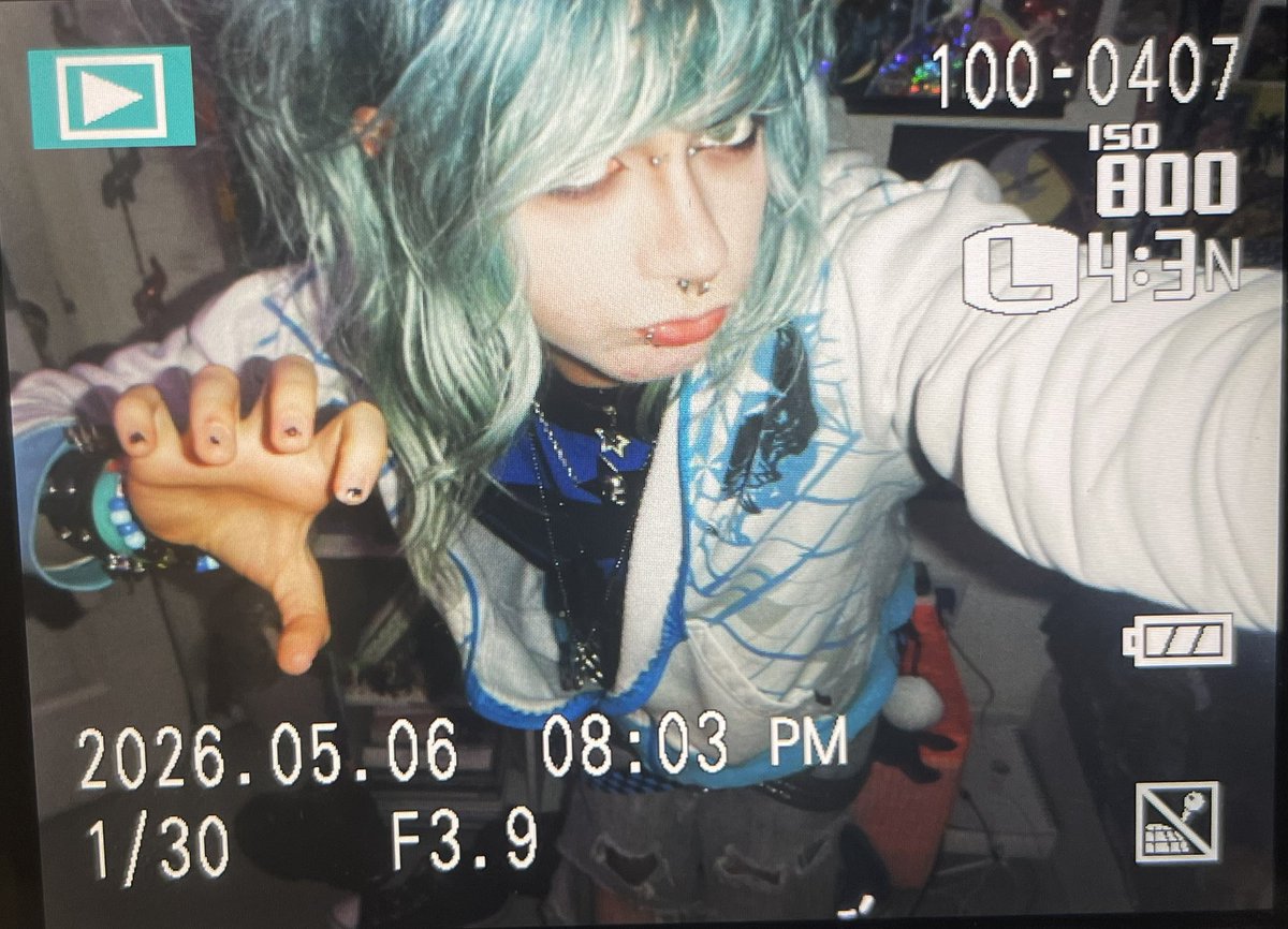 xx_K4Z!☆🩻IDIAS ZOMB BF☣︎ SEMI IA tweet media