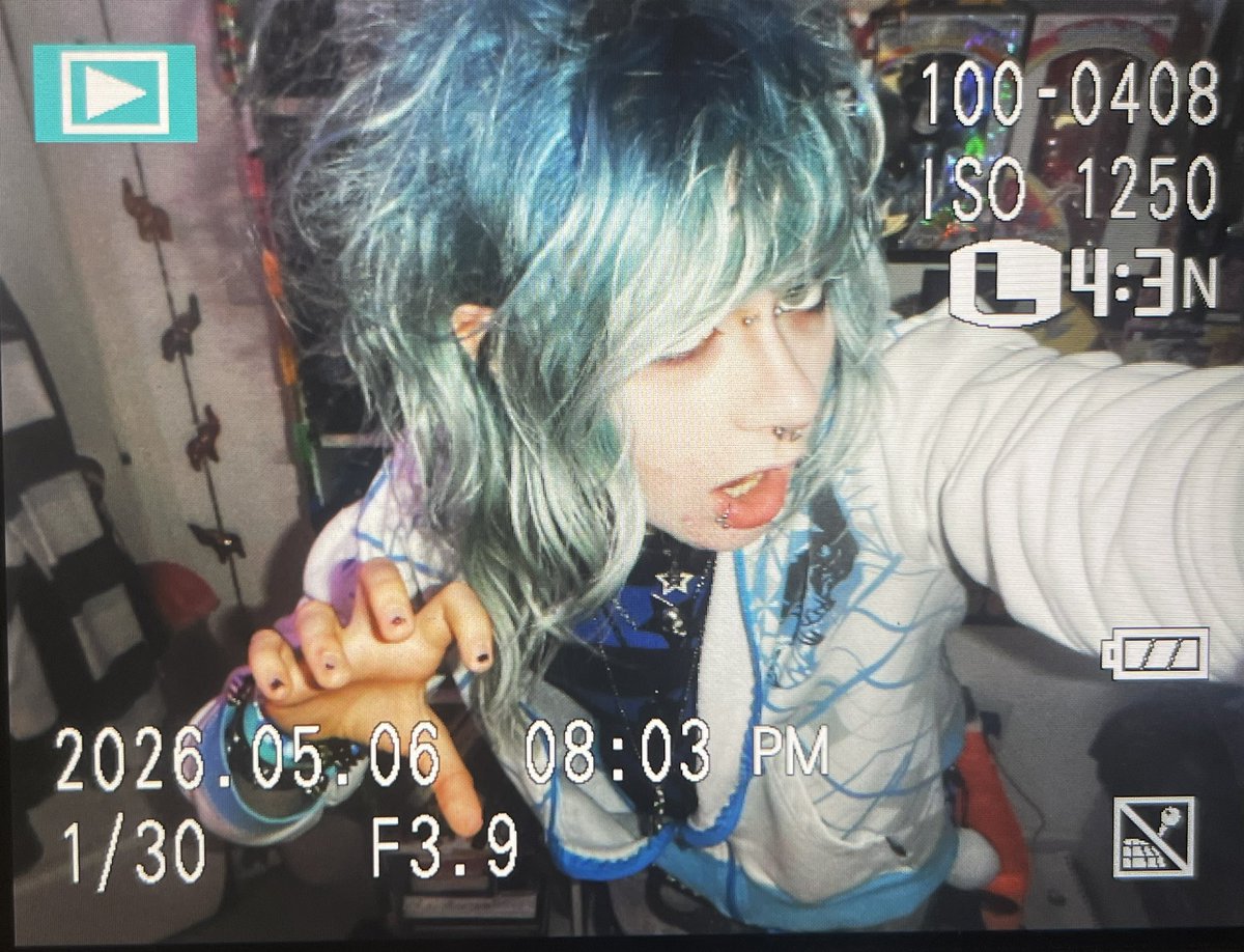 xx_K4Z!☆🩻IDIAS ZOMB BF☣︎ SEMI IA tweet media