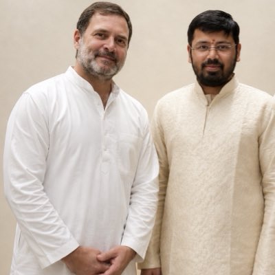 mudithrajkumar's tweet photo. #NewProfilePic https://t.co/QqiQ6Uv41G