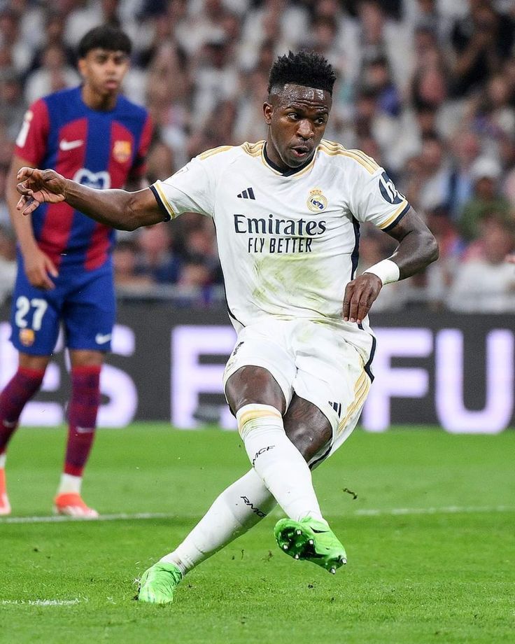 Tous les buts de Vinicius Jr face au FC Barcelona.

Vini Jr est désormais le Brésilien le plus prolifique de l’histoire du Clasico.

[ THREAD ] 🧵