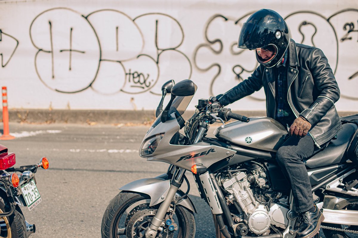 KAZU様 FZS1000 Fazerに乗ってます！ よろしくお願いします！ 名前:Kazu 性別
