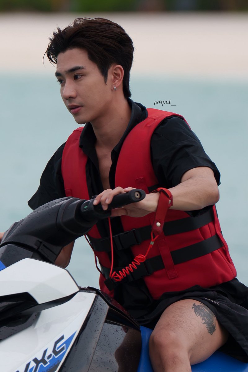 พี่ปอ สวัสดีเพิร์ธแซนต้า 🍑🖤🤍 tweet media