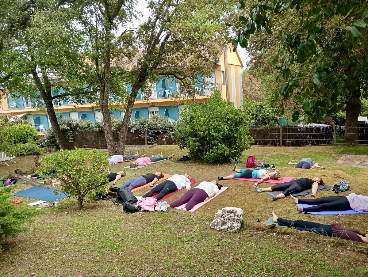 AjCMalavella's tweet photo. 🧘🌿 Avui hem celebrat la 1a sessió de ioga i patrimoni per a adults a l’Hostal Esteba a #CaldesdeMalavella, amb #yogajess
🙌 La proposta de ioga i patrimoni de @Turisme_Caldes vol oferir experiències que permetin viure el patrimoni d’una manera diferent https://t.co/8WX3E1n15m