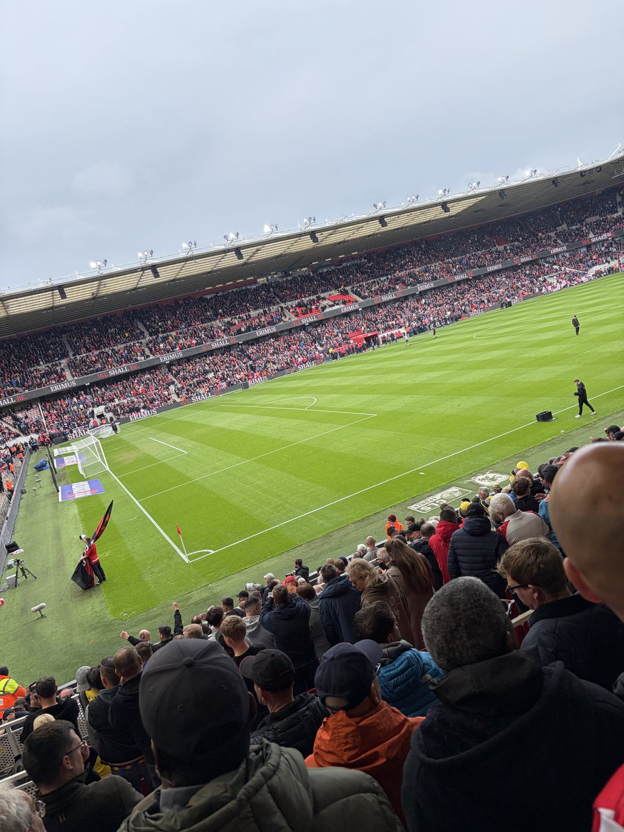 Ktlou2000's tweet photo. Nearly home 😅 #boroaway https://t.co/pKMJgBQxQf