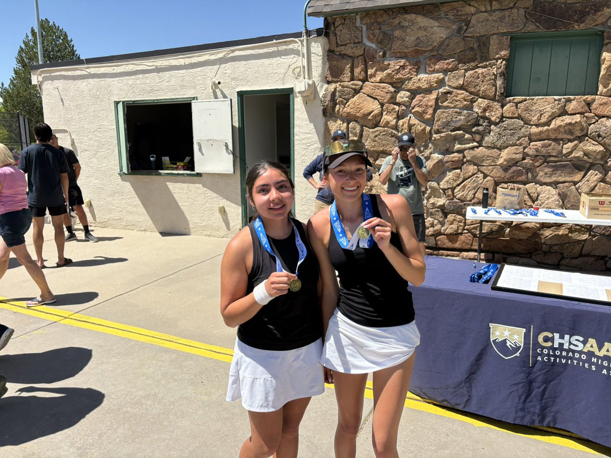 niwotathletics's tweet photo. Niwot 4 Doubles is the State Champions! @lefthandvc @BoCoPreps @NiwotHS @goSVVSD @NiwotBoosters https://t.co/HJgagXhGQ1