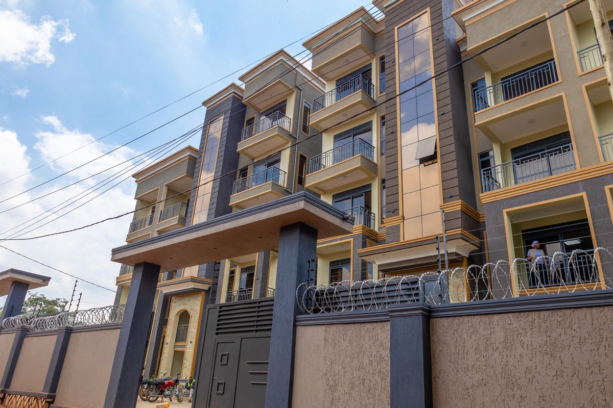 armwrightestate's tweet photo. Our Armwright Kyanja Komamboga Apartment Blocks for Sale

Property Features:
• Two apartment blocks
• 12 units of 1-bedroom self-contained apartments
• Monthly rental income: UGX 16 Million
• Selling Price: USD 450,000
• Prime location: Kyanja–Komamboga

#ArmwrightProperties https://t.co/ddlFJ0wR8p