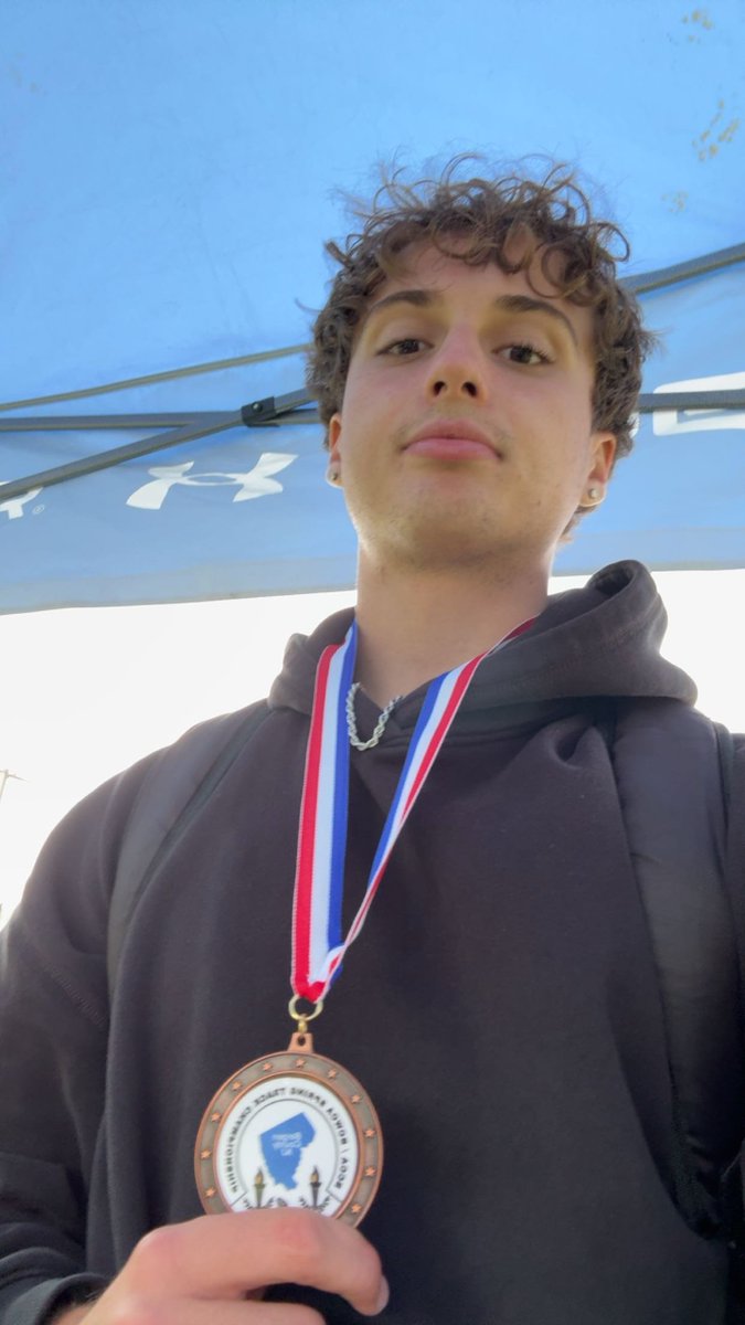 EvanColon27's tweet photo. We got 4th! County Track Meet. https://t.co/yKhtHinjn2