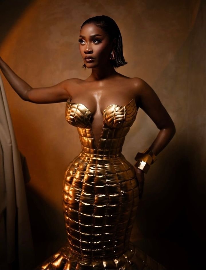 ShirleyVibesX's tweet photo. Oh! until l came across #ToniTones look for tonight 🔥🔥
This is an intentional look, no over-explaining 😍
#AMVCA12 https://t.co/Y0nmygZHgi