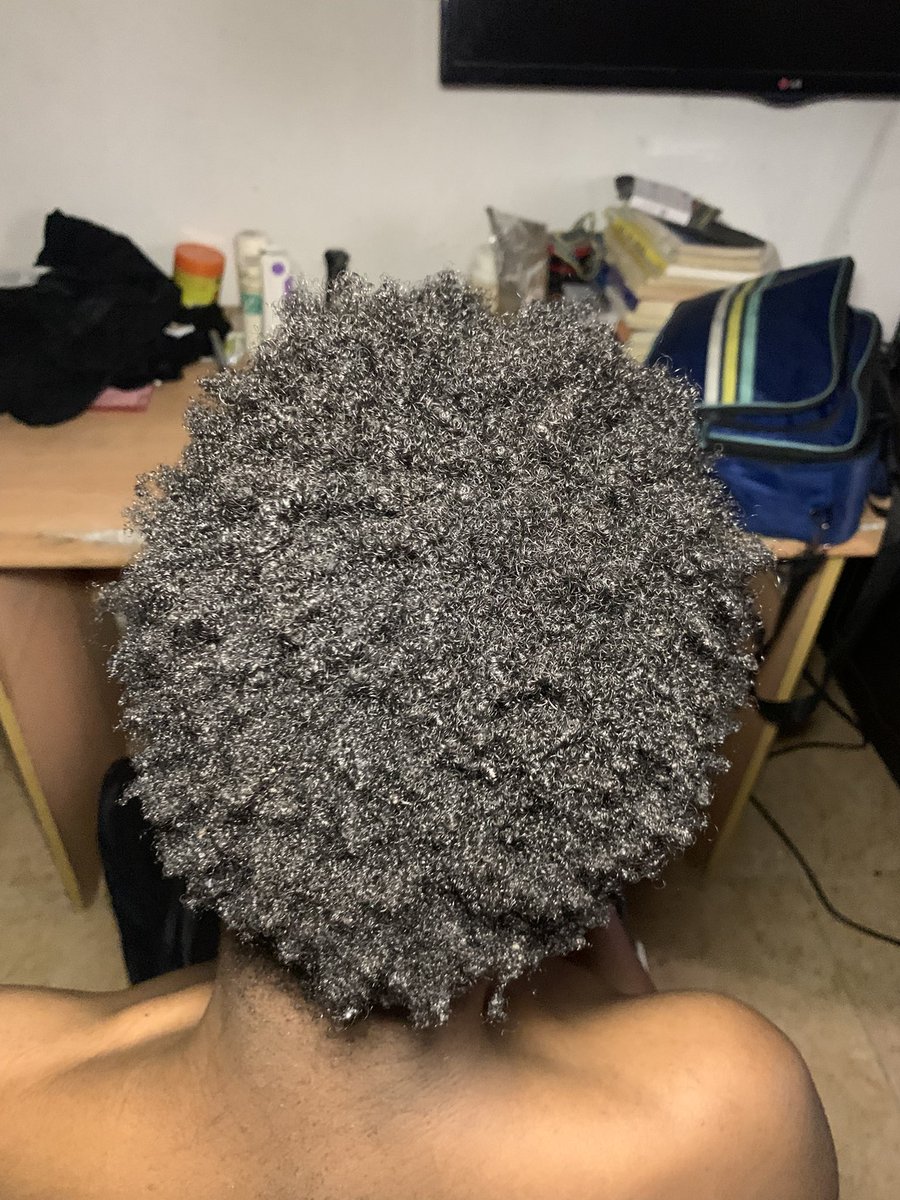 Yourmumsboo's tweet photo. I just be working magic 🌚
#locextensions https://t.co/53Cuac35fc