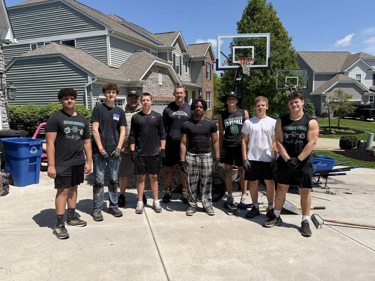 StrongsvilleFootball tweet media