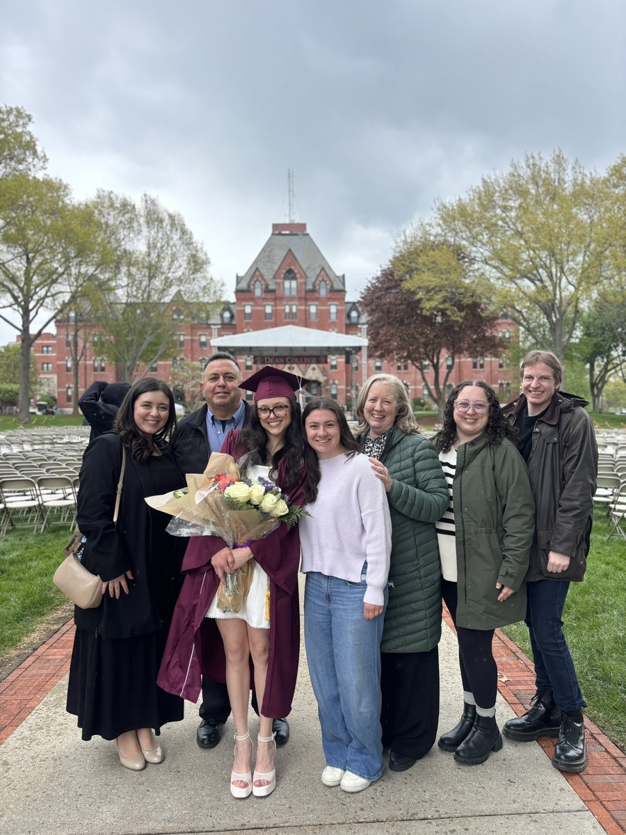 DeanCollege's tweet photo. Congratulations to our amazing Class of 2026! 🎓🥳 We can’t wait to see what you do next! 🐾 https://t.co/pkmxHY5Q98