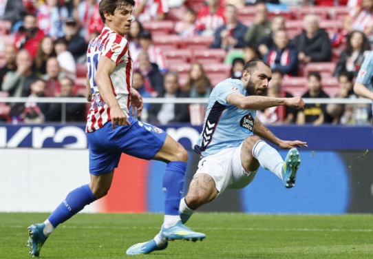 KierskiJacek's tweet photo. Zmarnowana szansa na wynagrodzenie kibicom wtorkowego zawodu. W drugiej połowie było już widać, że Celta walczy o Ligę Mistrzów, a Atletico nie walczy o nic. Z pozytywów jedynie Baena i Cubo. Nudny mecz. Najlepiej go po prostu zapomnieć. Trzecie miejsce się oddala.
#ATMPL #ATMCEL https://t.co/EJPmDxBBc0