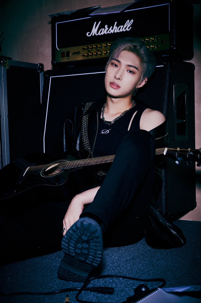 mingi_archive's tweet photo. [📷] UNIVERSE - Backstage rockin (Mingi)

#ATEEZ #에이티즈 #MINGI #민기 https://t.co/UEhc7D5Nse