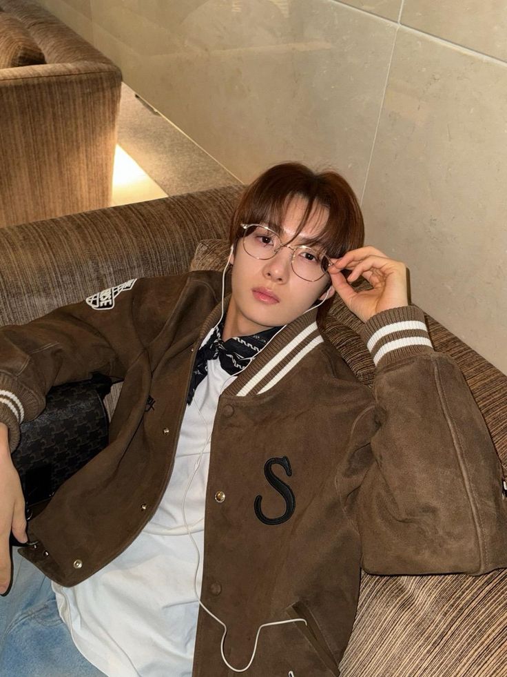 niv | looking for interactive moots!¡! tweet media