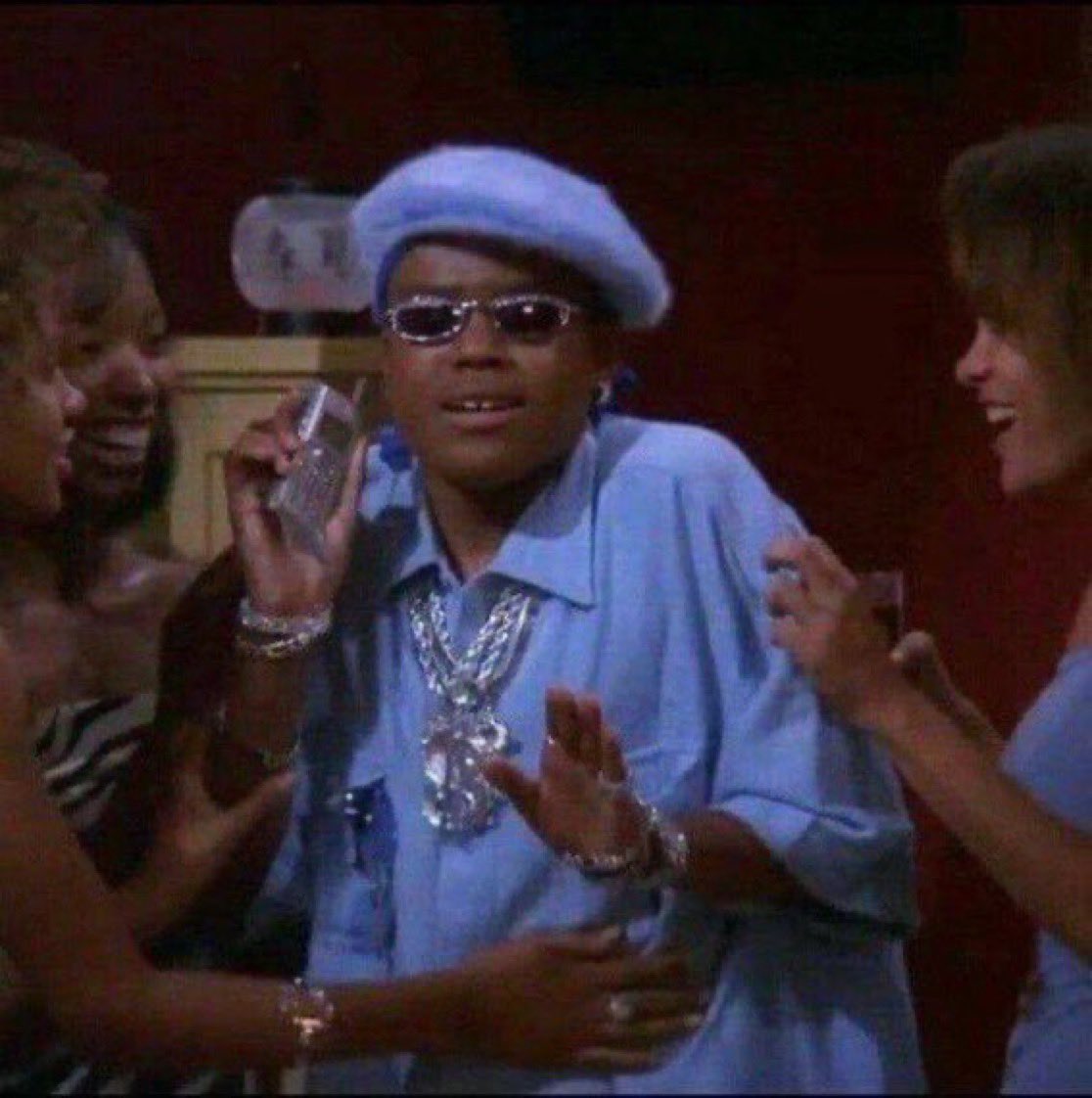 Enkaychilli's tweet photo. @Daraforreal @Malatjie_ after insults they chow even the one that was meant to wash and clean your mouth https://t.co/PXSts0Z4WZ