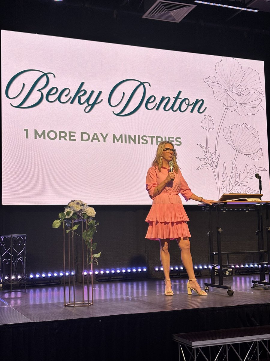 becky_denton's tweet photo. Thank you @bearcreekchurch moms for having me today. What a sweet time was had and we were reminded we are fully known and deeply loved by God. https://t.co/E6zaL7AnLs